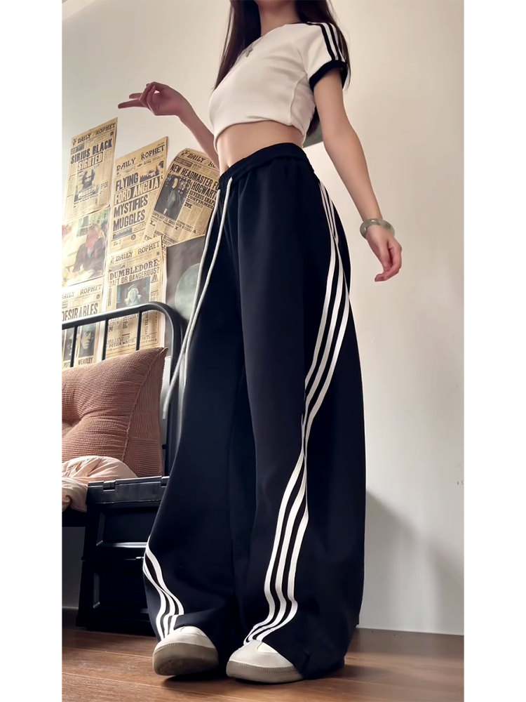 Vintage American Wide-Leg Work Pants, Loose Fit Draping Casual Sports Pants, Trendy Curved Blade Design, 90s Inspired Style Vintage American Wide-Leg Work Pants, Loose Fit Draping Casual Sports Pants, Trendy Curved Blade Design, 90s Inspired Style