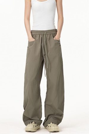 Vintage Army Green Cargo Pants for Women - 2025 Model, Loose Fit Curved Blade Design, Hip-Hop Street Style Casual Wear