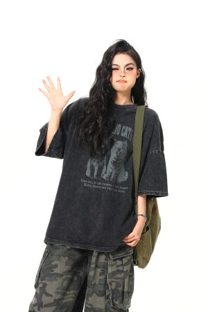 Vintage Black Cat Printed Short Sleeve T-Shirt for Women - Loose Wash-Distressed Summer Tee, Trendy 90s Couple Style
