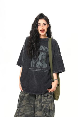 Vintage Black Cat Printed Short Sleeve T-Shirt for Women - Loose Wash-Distressed Summer Tee, Trendy 90s Couple Style