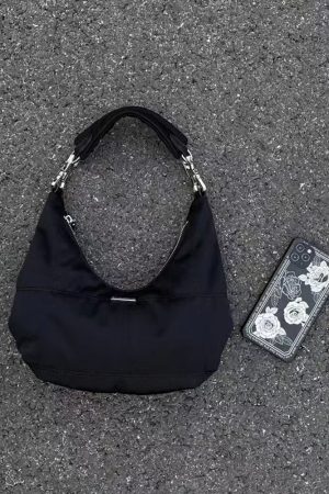 Vintage Black Crescent Tote Bag for Women - High-End Cloud Design Shoulder Bag, Chic Underarm Bag for 2023