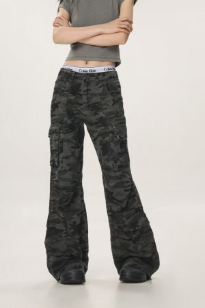 Vintage Camouflage Workwear Pants for Men and Women - Loose Straight Leg Flared Wide-Leg Casual Streetwear 90s Style