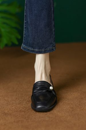 Vintage Chunky Mid-Heel Pearl Bow Single Shoes for Women - 2025 Genuine Leather Square-Toe Design, Stylish and Sophisticated