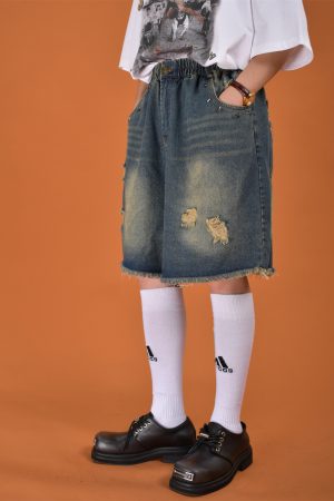 Vintage Distressed Wash Five-Point Shorts for Men - Trendy Summer Thin Straight Leg Jeans with Cat Scratch Hole Design