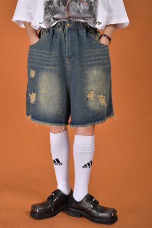 Vintage Distressed Wash Five-Point Shorts for Men - Trendy Summer Thin Straight Leg Jeans with Cat Scratch Hole Design