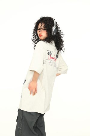 Vintage Floral Gray American Retro Short-Sleeve T-Shirt for Men and Women, Hand-Drawn Print, Y2K Style, Casual Fashion Tee