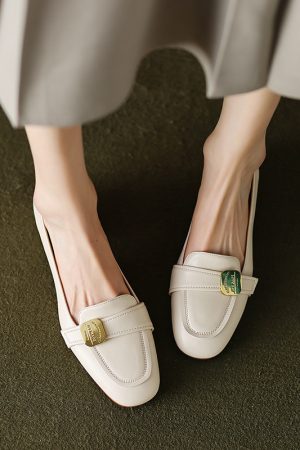 Vintage French Genuine Leather Chunky Heel Loafers for Women with Metal Buckle - Spring & Autumn Commuting Shoes