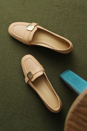 Vintage French Genuine Leather Chunky Heel Loafers for Women with Metal Buckle - Spring & Autumn Commuting Shoes