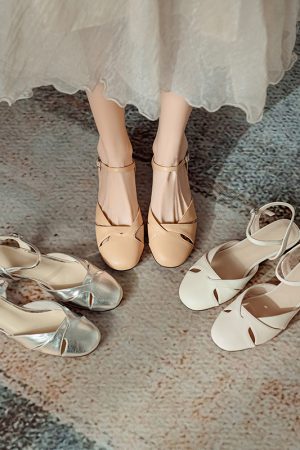 Vintage French Genuine Leather Hollow Flat Roman One-Strap Open-Toe Sandals for Women - Summer Chic Style