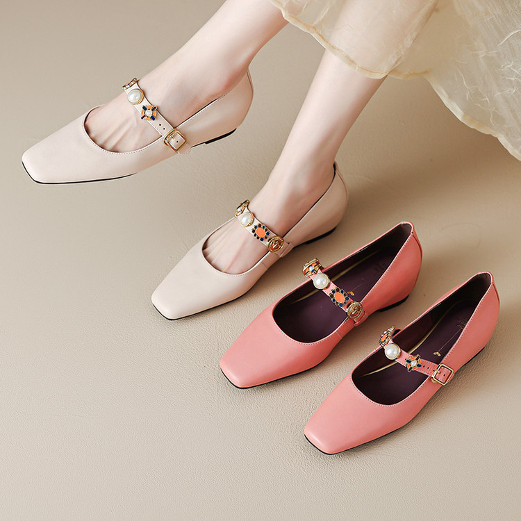 Vintage French One-Strap Square-Toe Flat Mary Jane Shoes for Women - Italian Style, Chic and Timeless Fashion Footwear Vintage French One-Strap Square-Toe Flat Mary Jane Shoes for Women - Italian Style, Chic and Timeless Fashion Footwear