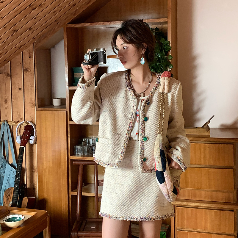 Vintage French Retro Suit Women's Spring Autumn Jacket and Skirt Two-Piece Set - Chic 90s Inspired Fashion Vintage French Retro Suit Women's Spring Autumn Jacket and Skirt Two-Piece Set - Chic 90s Inspired Fashion
