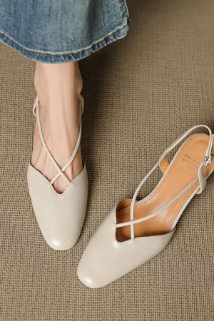 Vintage French Style Genuine Leather Mid-Heel Sandals for Women - Sweet Cross Strap Design, Slimming Fashion Footwear