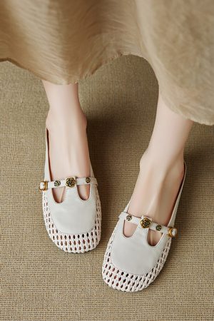 Vintage French Style Women's Genuine Leather Woven Camellia Mules - Mid-Heel Closed-Toe Slippers