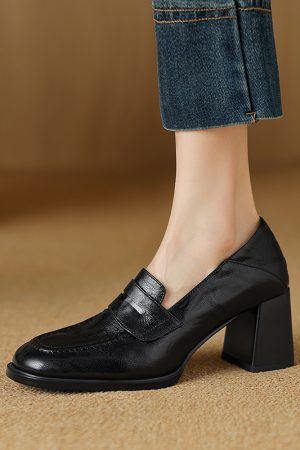 Vintage French Women's Leather Flats with Square Toe, Chunky Heel - Italian Design, Deep Mouth Style, Classic Fashion Footwear