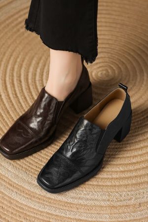 Vintage Genuine Leather Wrinkled Square-Toe Short Chelsea Boots for Women - Versatile Y2K Fashion Footwear