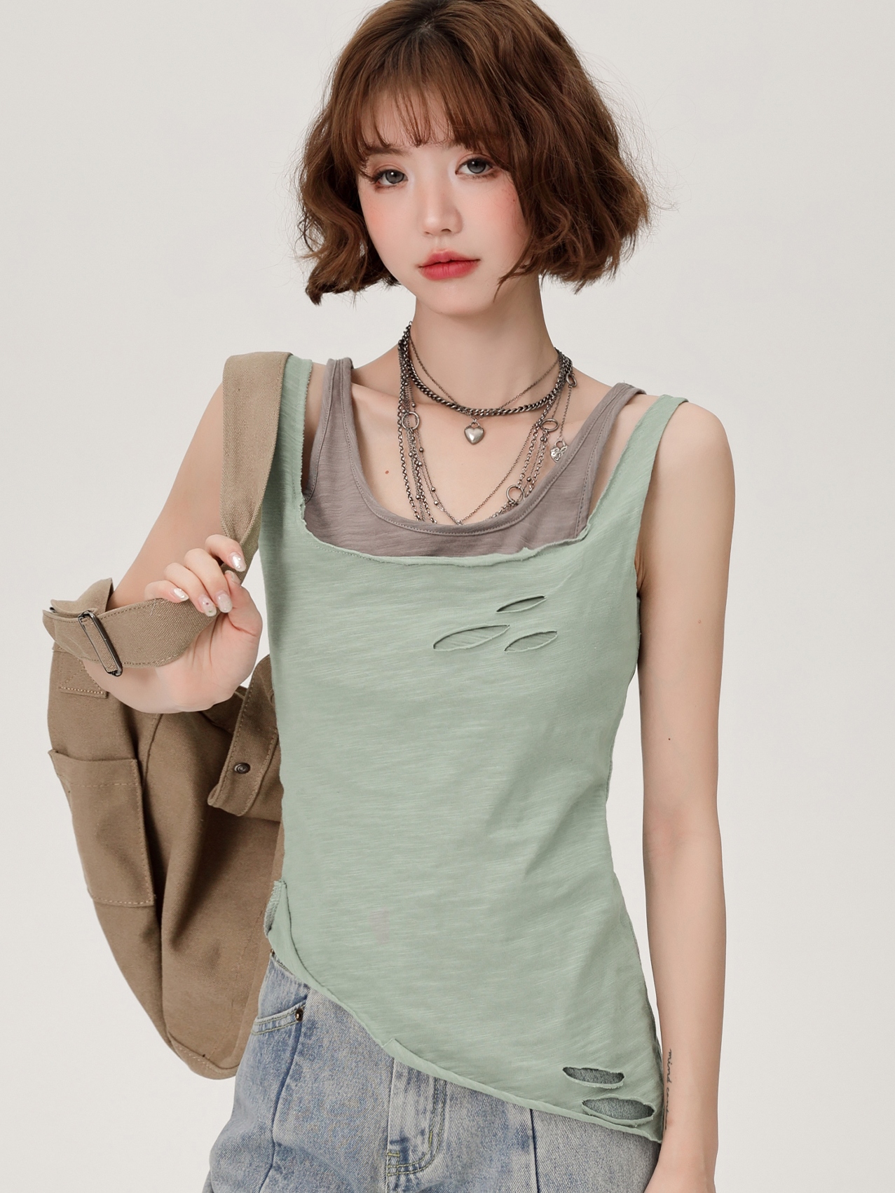 Vintage Green Fake Two-Piece Cami Top for Women - Summer Hot Girl Style, Ripped Design, Trendy Niche Fashion Vintage Green Fake Two-Piece Cami Top for Women - Summer Hot Girl Style, Ripped Design, Trendy Niche Fashion