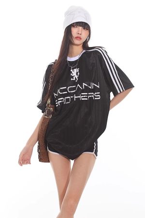 Vintage-Inspired American Sports Jersey - Retro Athletic Top for Casual Wear, 90s Style, Unisex Sports Fashion