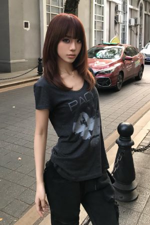 Vintage-Inspired Big Collar T-Shirt for Women, Portrait Print, Gray Short Sleeves, Loose Fit, Trendy Summer High Street Top