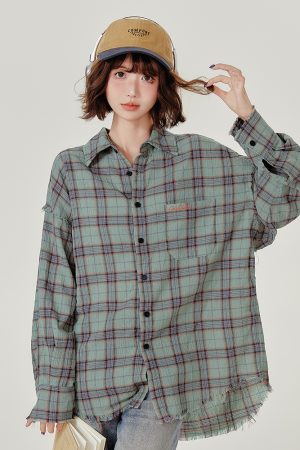 Vintage-Inspired Green Plaid Shirt Jacket for Women - Casual Loose Checkered Top for Spring and Autumn Fashion