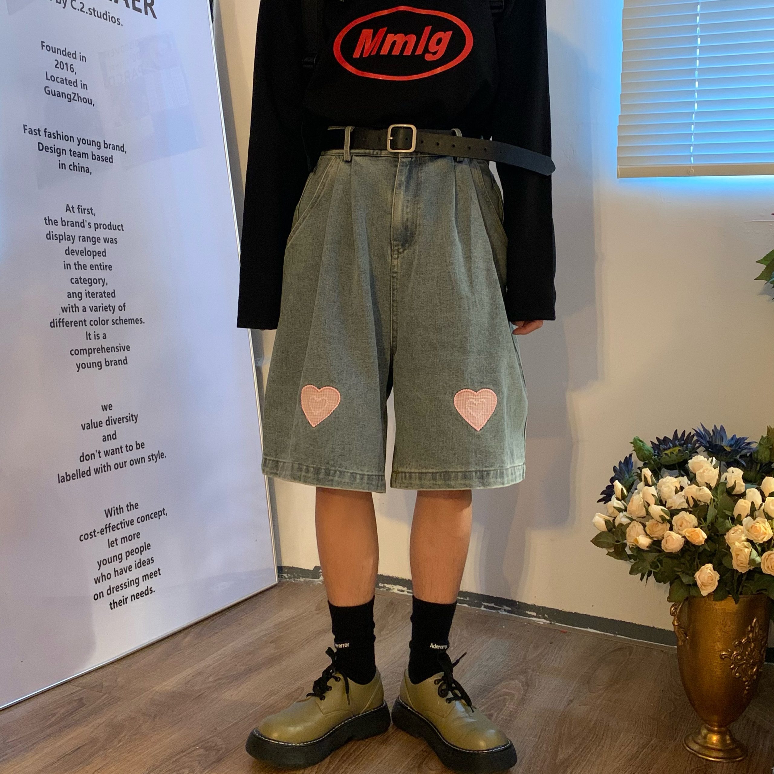 Vintage-Inspired Heartfelt Cowboy Five-Point Shorts - Chic Wide-Leg Elastic Pants in Washed Hong Kong Style for Couples Vintage-Inspired Heartfelt Cowboy Five-Point Shorts - Chic Wide-Leg Elastic Pants in Washed Hong Kong Style for Couples