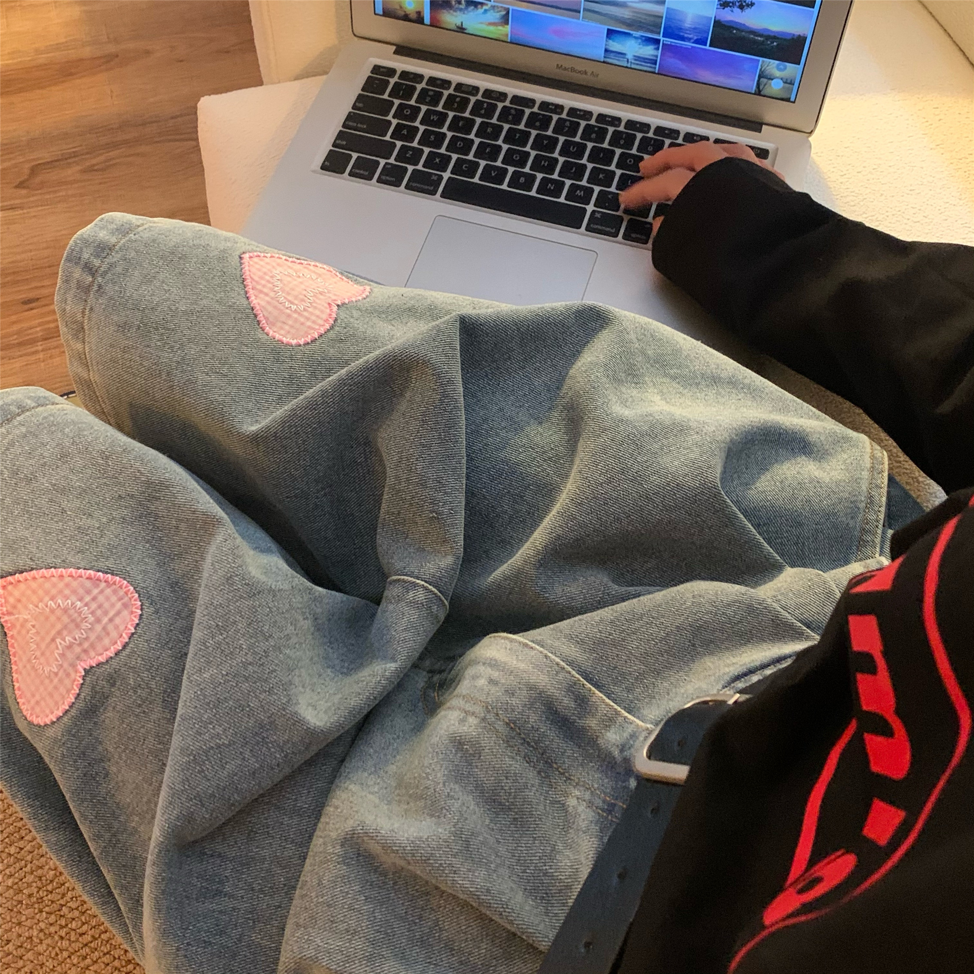 Vintage-Inspired Heartfelt Cowboy Five-Point Shorts - Chic Wide-Leg Elastic Pants in Washed Hong Kong Style for Couples Vintage-Inspired Heartfelt Cowboy Five-Point Shorts - Chic Wide-Leg Elastic Pants in Washed Hong Kong Style for Couples