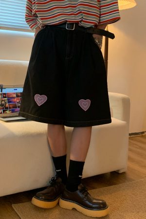 Vintage-Inspired Heartfelt Cowboy Five-Point Shorts - Chic Wide-Leg Elastic Pants in Washed Hong Kong Style for Couples