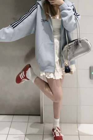 Vintage-Inspired Hooded Cardigan Sweatshirt for Couples - Unisex Loose Fit Zipper Jacket in Nostalgic Sports Style for Back to School