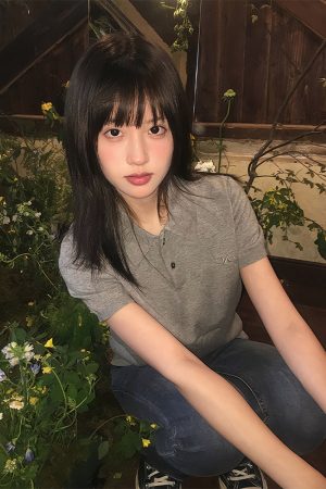 Vintage-Inspired Knitted Short Sleeve Polo Shirt for Women - Versatile Gray Summer Top, Slim Fit, Flattering Design