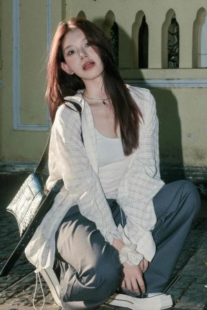 Vintage-Inspired Long Sleeve Drawstring Cardigan for Women - Textured Casual Top for Spring Fashion