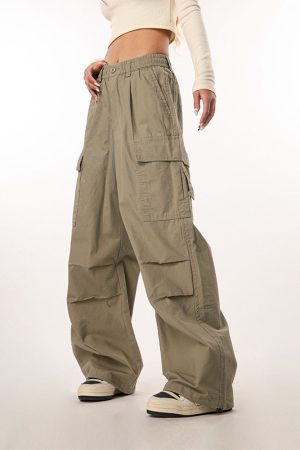 Vintage-Inspired Loose Pleated Cargo Pants for Women - 2025 Multi-Pocket Wide-Leg Trousers, Retro Style, Casual Fashion