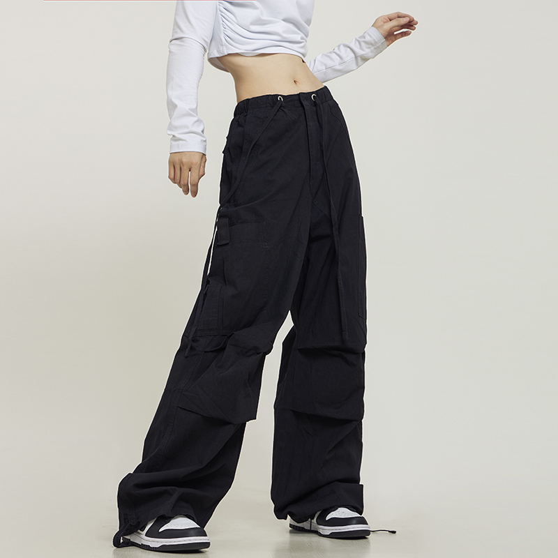 Vintage-Inspired Loose Straight Cargo Pants for Men & Women, Slightly Flared Wide-Leg Casual Style, 90s Y2K Fashion Vintage-Inspired Loose Straight Cargo Pants for Men & Women, Slightly Flared Wide-Leg Casual Style, 90s Y2K Fashion