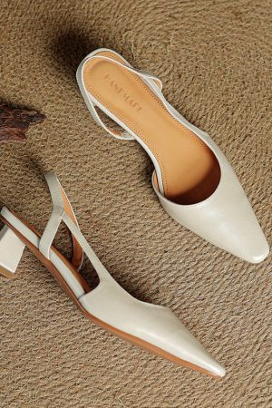 Vintage-Inspired Minimalist Genuine Leather Mid-Heel Sandals for Women - Hollow Design, Commuting Friendly, Chic OL Style