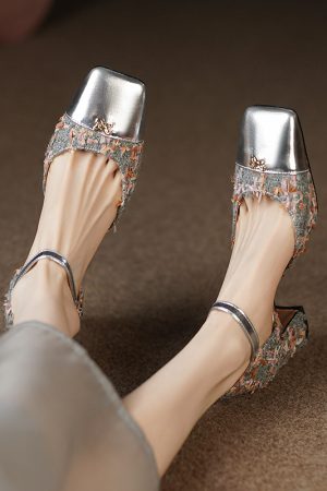 Vintage Italian Square-Toe Chunky Heel Mary Jane Shoes in Genuine Leather - Classic Mid-Heel Design for Timeless Elegance