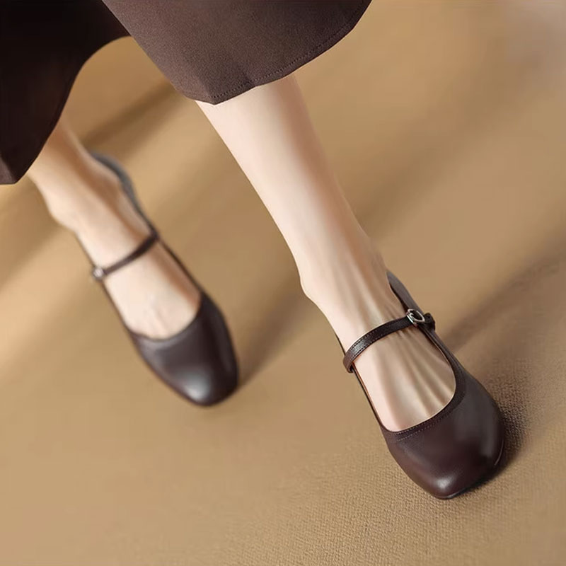 Vintage Italian-Style Chunky Heel Mary Jane Shoes for Women - 5.5 cm One-Strap Design, Shallow Mouth, Retro Fashion Footwear Vintage Italian-Style Chunky Heel Mary Jane Shoes for Women - 5.5 cm One-Strap Design, Shallow Mouth, Retro Fashion Footwear
