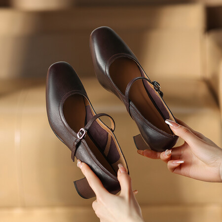 Vintage Italian-Style Chunky Heel Mary Jane Shoes for Women - 5.5 cm One-Strap Design, Shallow Mouth, Retro Fashion Footwear Vintage Italian-Style Chunky Heel Mary Jane Shoes for Women - 5.5 cm One-Strap Design, Shallow Mouth, Retro Fashion Footwear