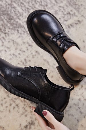 Vintage Italian-Style Soft-Soled Leather Shoes for Women - Comfortable 3.5 cm Low Heels for Everyday Wear