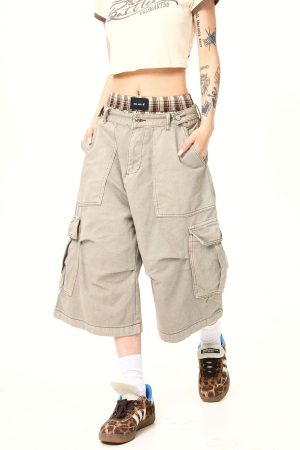 Vintage Khaki Cargo Seven-Point Pants for Men and Women - Unisex Multi-Pocket Loose Shorts for American Street Style Fashion