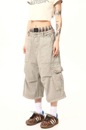 Vintage Khaki Cargo Seven-Point Pants for Men and Women - Unisex Multi-Pocket Loose Shorts for American Street Style Fashion