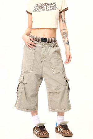 Vintage Khaki Cargo Seven-Point Pants for Men and Women - Unisex Multi-Pocket Loose Shorts for American Street Style Fashion