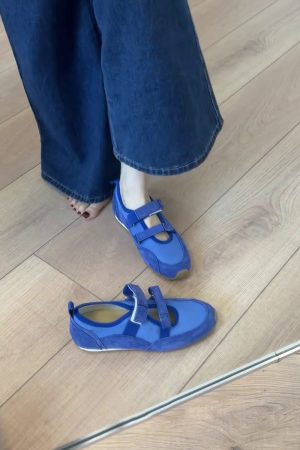 Vintage Leather Hollow-Out Velcro Mary Jane Shoes for Women - Versatile Ballet Style Flat Casual Training Shoes