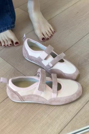 Vintage Leather Hollow-Out Velcro Mary Jane Shoes for Women - Versatile Ballet Style Flat Casual Training Shoes