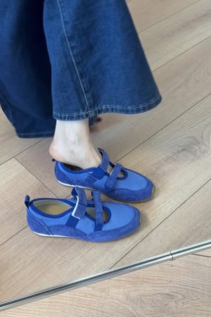 Vintage Leather Hollow-Out Velcro Mary Jane Shoes for Women - Versatile Ballet Style Flat Casual Training Shoes