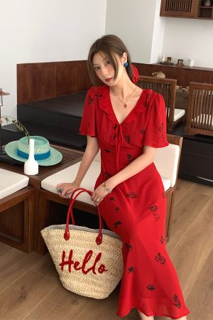 Vintage Night Rose Red French V-Neck Short Sleeve Flared Chiffon Dress for Women – Summer 90s Inspired Fashion