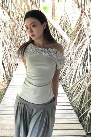 Vintage Off-Shoulder T-Shirt for Women - Summer Multi-Layer Lace, Slim Fit, Short Sleeves, Trendy Niche Design