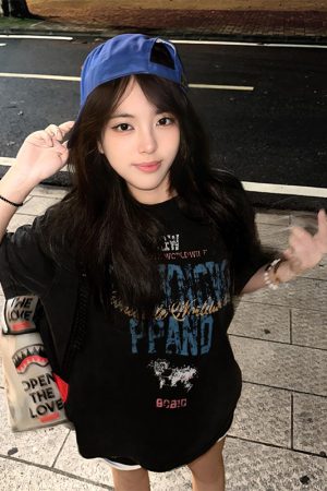 Vintage Oversized Short Sleeve T-Shirt for Women, Y2K Street Style Cotton Tee with Letter Print, Summer Loose Fit Top