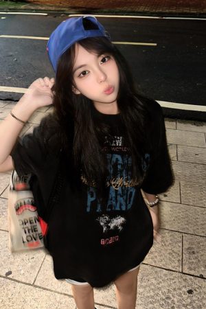 Vintage Oversized Short Sleeve T-Shirt for Women, Y2K Street Style Cotton Tee with Letter Print, Summer Loose Fit Top