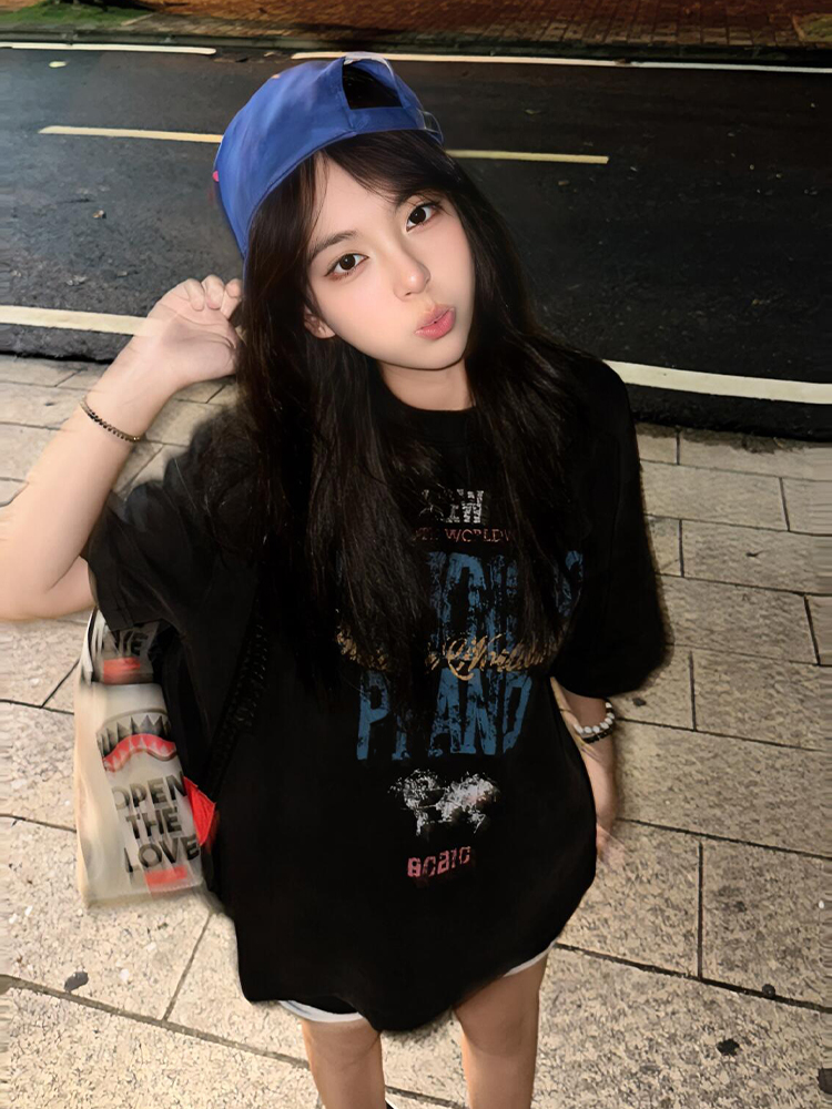 Vintage Oversized Short Sleeve T-Shirt for Women, Y2K Street Style Cotton Tee with Letter Print, Summer Loose Fit Top Vintage Oversized Short Sleeve T-Shirt for Women, Y2K Street Style Cotton Tee with Letter Print, Summer Loose Fit Top