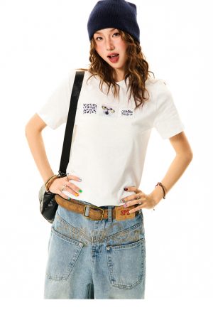 Vintage Patch Embroidery Short Sleeve T-Shirt for Women - Casual Summer Top, Versatile American Style Fashion
