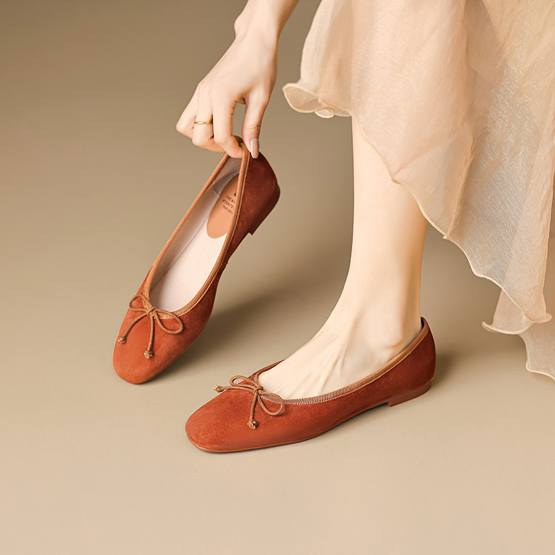 Vintage Sheepskin Moccasin Flat Shoes for Women – Soft Sole Bow Ballet Design, Italian Style, Super Soft Comfort Vintage Sheepskin Moccasin Flat Shoes for Women – Soft Sole Bow Ballet Design, Italian Style, Super Soft Comfort