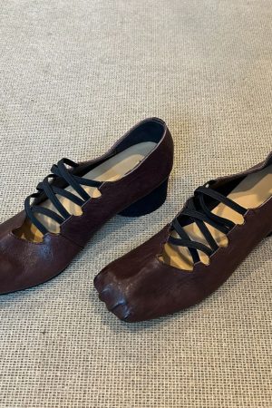 Vintage Sheepskin Pleated Square-Toe Cross-Strap High-Heeled Ballet Mary Jane Shoes - Chunky Heel, Pig-Nose Style